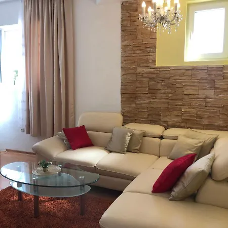 Apartment Apartman Toni Makarska